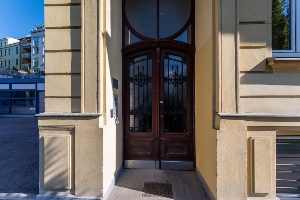 דירות וינה Lite 1Br Near Metro & Center By Hm מראה חיצוני תמונה